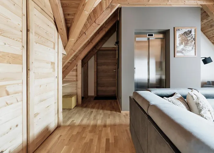 Apres Bachleda - Loftaffair Collection 자코파네